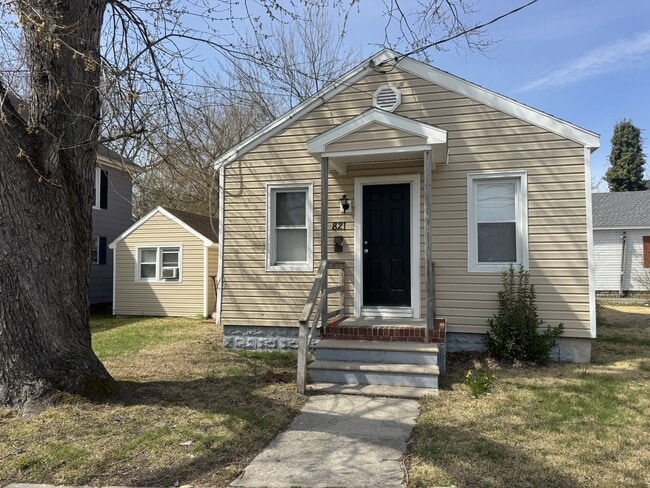 property at 821 Johnson St