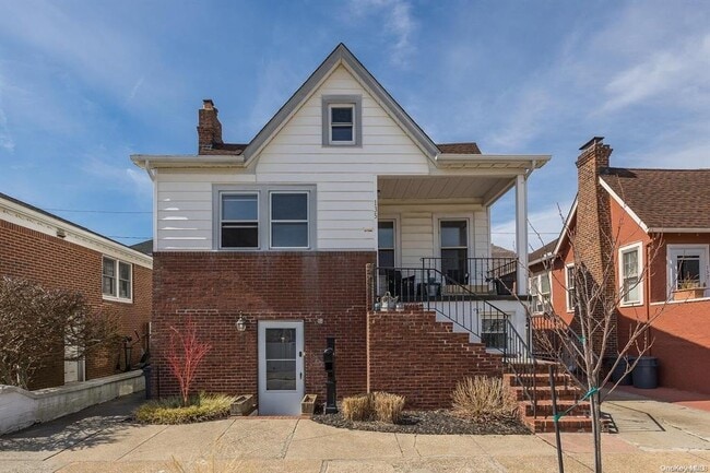 property at 135 Taft Ave