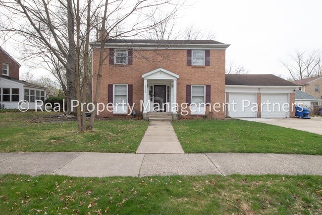 property at 2605 Evernia Ave SE