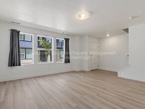 142 Amboise Ct in Sandy, UT - Building Photo - Building Photo