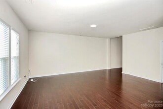 2559 Royal York Ave in Charlotte, NC - Building Photo - Building Photo