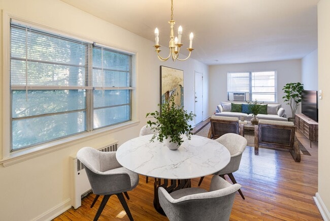 Llanberris in Bala Cynwyd, PA - Building Photo - Building Photo