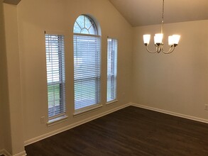 2543 Fox River Ln in Spring, TX - Foto de edificio - Building Photo