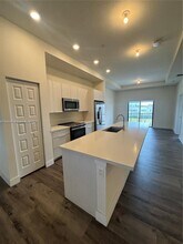 7819 NW 104th Ave in Doral, FL - Building Photo - Building Photo