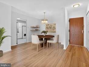 1800 Old Meadow Rd in McLean, VA - Building Photo - Building Photo