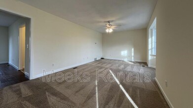 328 Mill Rd in Hurricane, WV - Building Photo - Building Photo