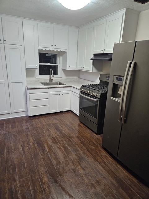 423 N Pine St in Grantsburg, WI - Foto de edificio - Building Photo