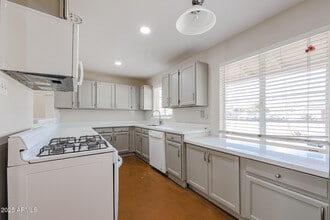2301 W Osborn Rd in Phoenix, AZ - Building Photo - Building Photo