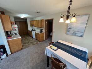 1140 Glenn Pl in Eau Claire, WI - Building Photo - Building Photo