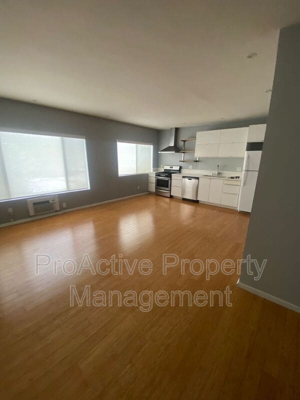 218 S Ave 66 in Los Angeles, CA - Building Photo - Building Photo