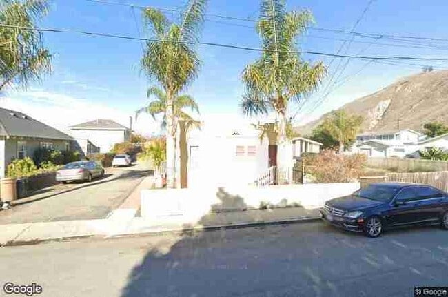 109 E Ramona St in Ventura, CA - Foto de edificio - Building Photo