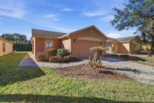 156 Grand Canal Dr in Poinciana, FL - Building Photo