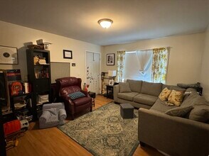 86 Endicott St, Unit 2 in Peabody, MA - Building Photo - Building Photo