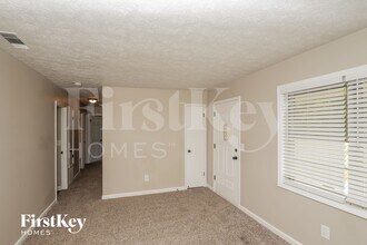 2422 Chestnut Log Ln in Lithia Springs, GA - Building Photo - Building Photo