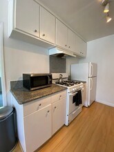 2027 Preuss Rd #5 & #9 in Los Angeles, CA - Building Photo - Interior Photo