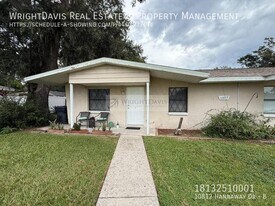 10812 Hannaway Dr in Riverview, FL - Building Photo