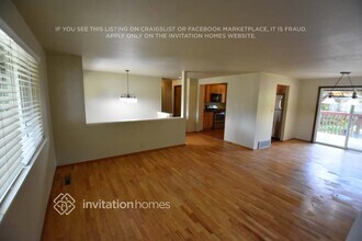 11002 Dean Ct SW in Tacoma, WA - Building Photo - Building Photo