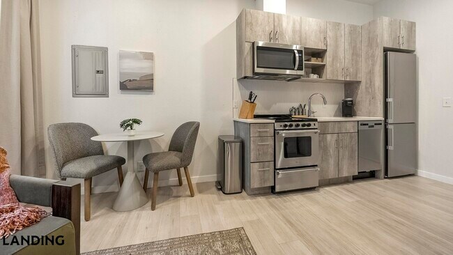 3022 Zuni St, Unit 207 in Denver, CO - Building Photo - Building Photo