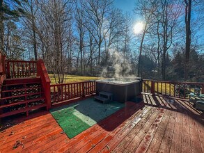 10 High Meadows Dr in Candler, NC - Building Photo - Building Photo