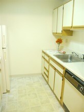 167 Eastern Ave-Unit -101 in Manchester, NH - Building Photo - Building Photo