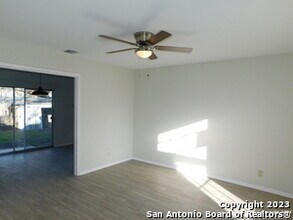 923 Spring Park St in San Antonio, TX - Building Photo - Building Photo