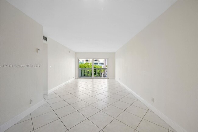 property at 450 Paradise Isle Blvd