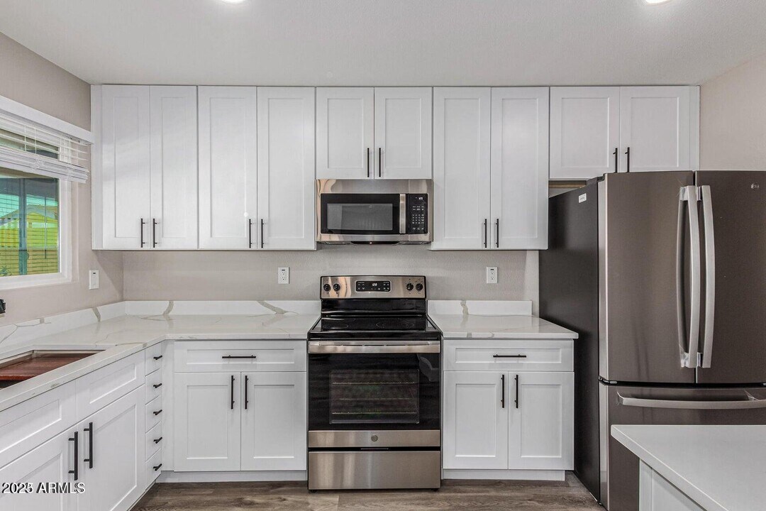 9938 Willowcreek Cir in Sun City, AZ - Building Photo