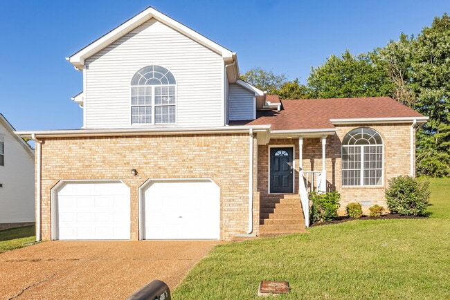 property at 2908 Split Oak Trail