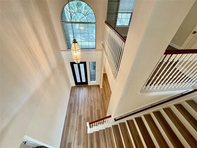 1818 Maidenhair Ln in Sugar Land, TX - Foto de edificio - Building Photo
