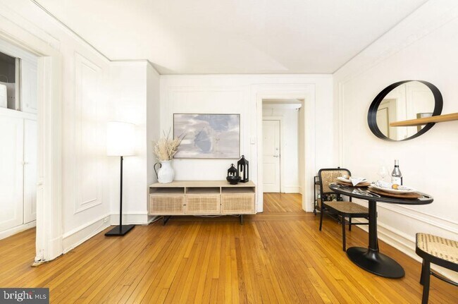 property at 2100 Walnut St