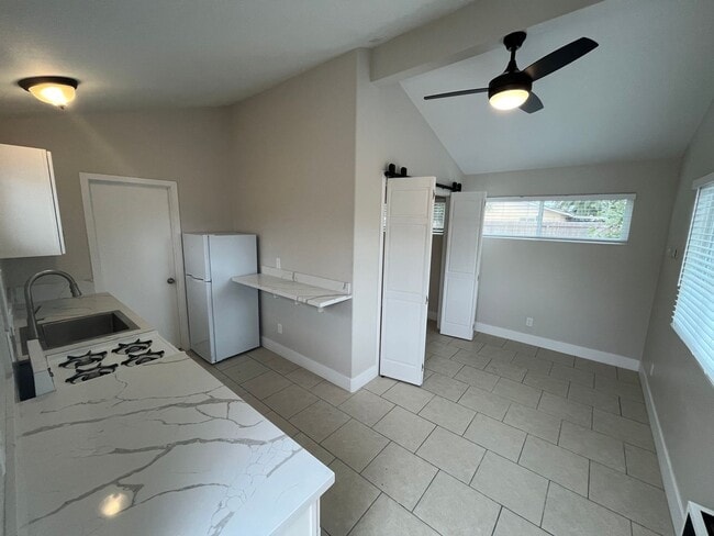 323 Tognazzini Ave in Guadalupe, CA - Building Photo - Building Photo