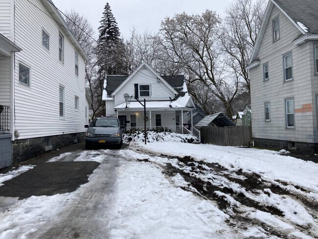20.5 Lexington Ave in Gloversville, NY - Building Photo - Building Photo