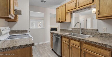 10855 Rutherford Ct in Jacksonville, FL - Building Photo - Building Photo