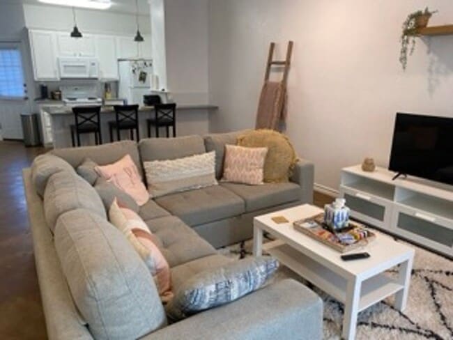 property at 2009 S 10th St