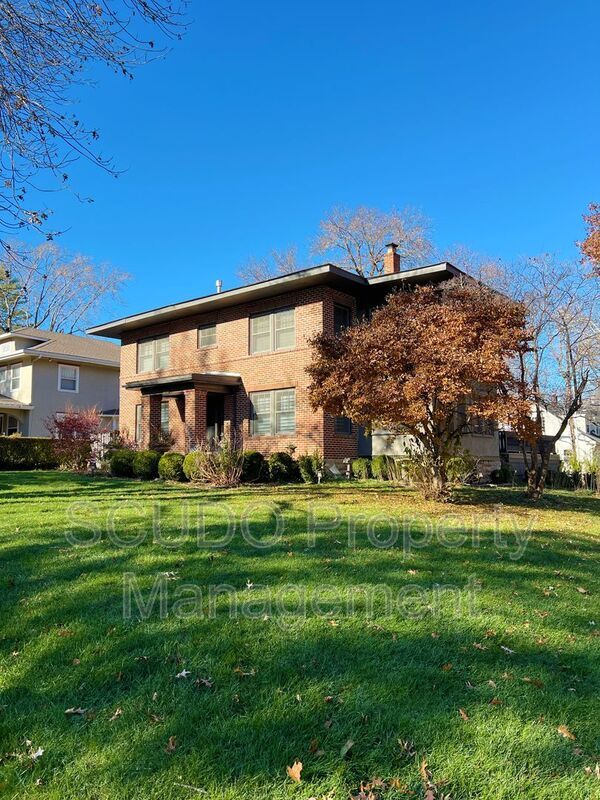 property at 600 W 59th St