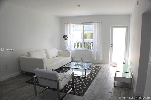 315 S Shore Dr-Unit -4 in Miami Beach, FL - Building Photo
