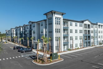 Apela House in Jacksonville, FL - Building Photo - Building Photo