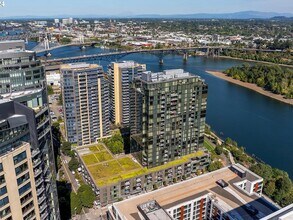 841 S Gaines St in Portland, OR - Building Photo - Building Photo