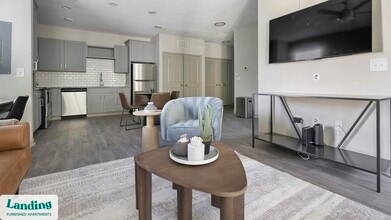 7116 Finn Hall Ave in Charlotte, NC - Foto de edificio - Building Photo