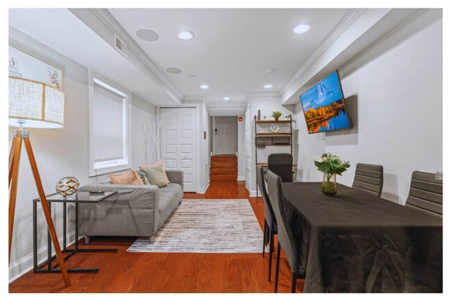 606 S 2nd St in Philadelphia, PA - Building Photo - Building Photo