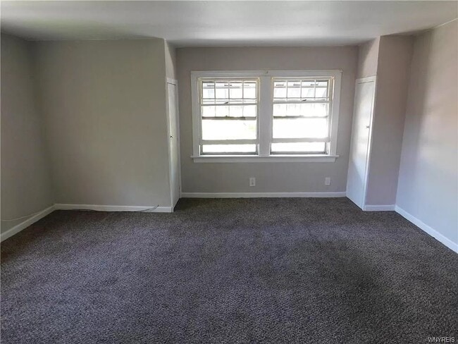 395 Davey St, Unit Upper in Buffalo, NY - Foto de edificio - Building Photo