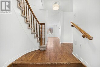 77 Daventry Crescent in Ottawa, ON - Building Photo - Building Photo