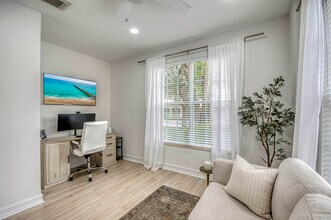 1403 W Wickham Cir in Delray Beach, FL - Building Photo - Building Photo