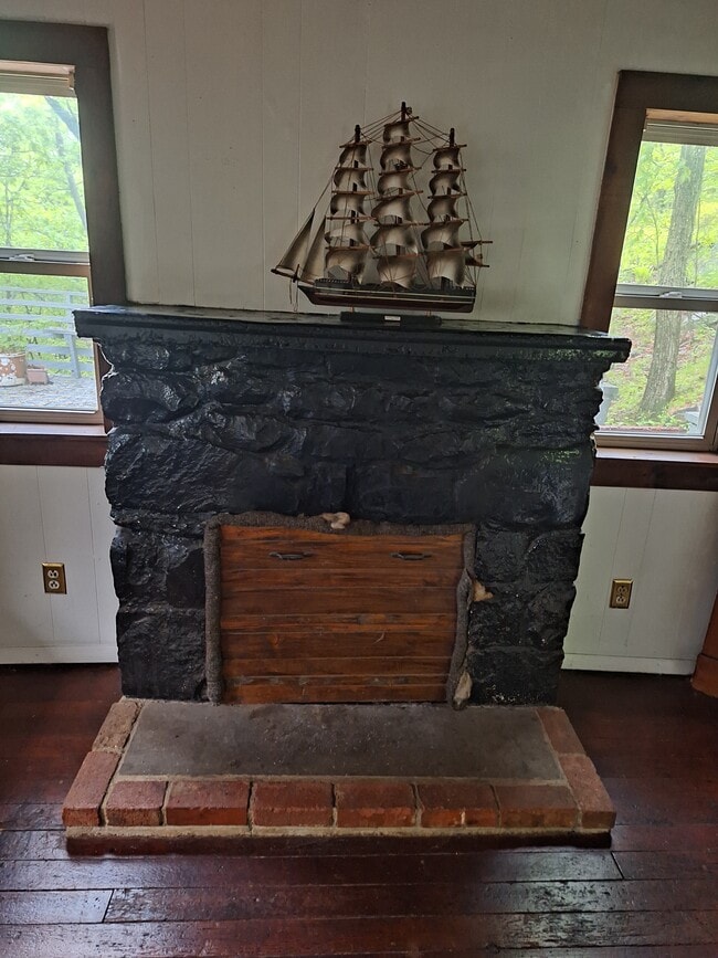 33 Oakwood Trail S in Monroe, NY - Building Photo - Building Photo