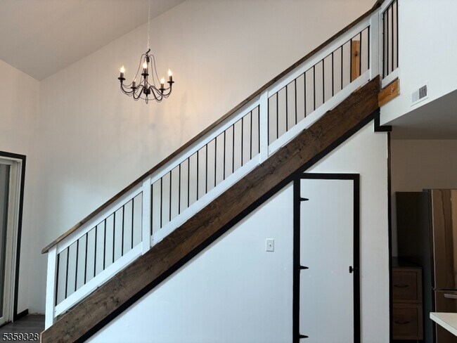 2 Solitude Ct in Vernon, NJ - Building Photo - Building Photo