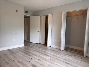 4440 NW 107th Ave in Doral, FL - Building Photo - Building Photo