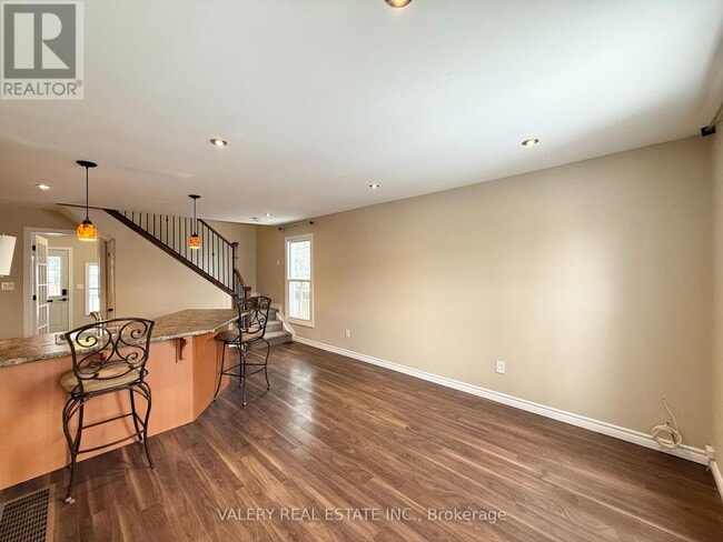 property at 15 Forbes St