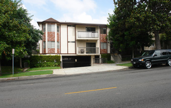 607 E Magnolia Blvd in Burbank, CA - Building Photo - Building Photo