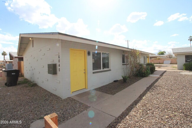6040 N 21st Ave in Phoenix, AZ - Building Photo - Building Photo