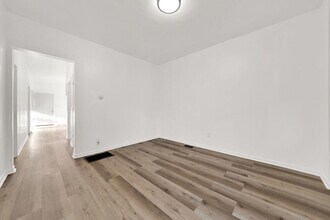 3810 W 46th St in Chicago, IL - Building Photo - Building Photo